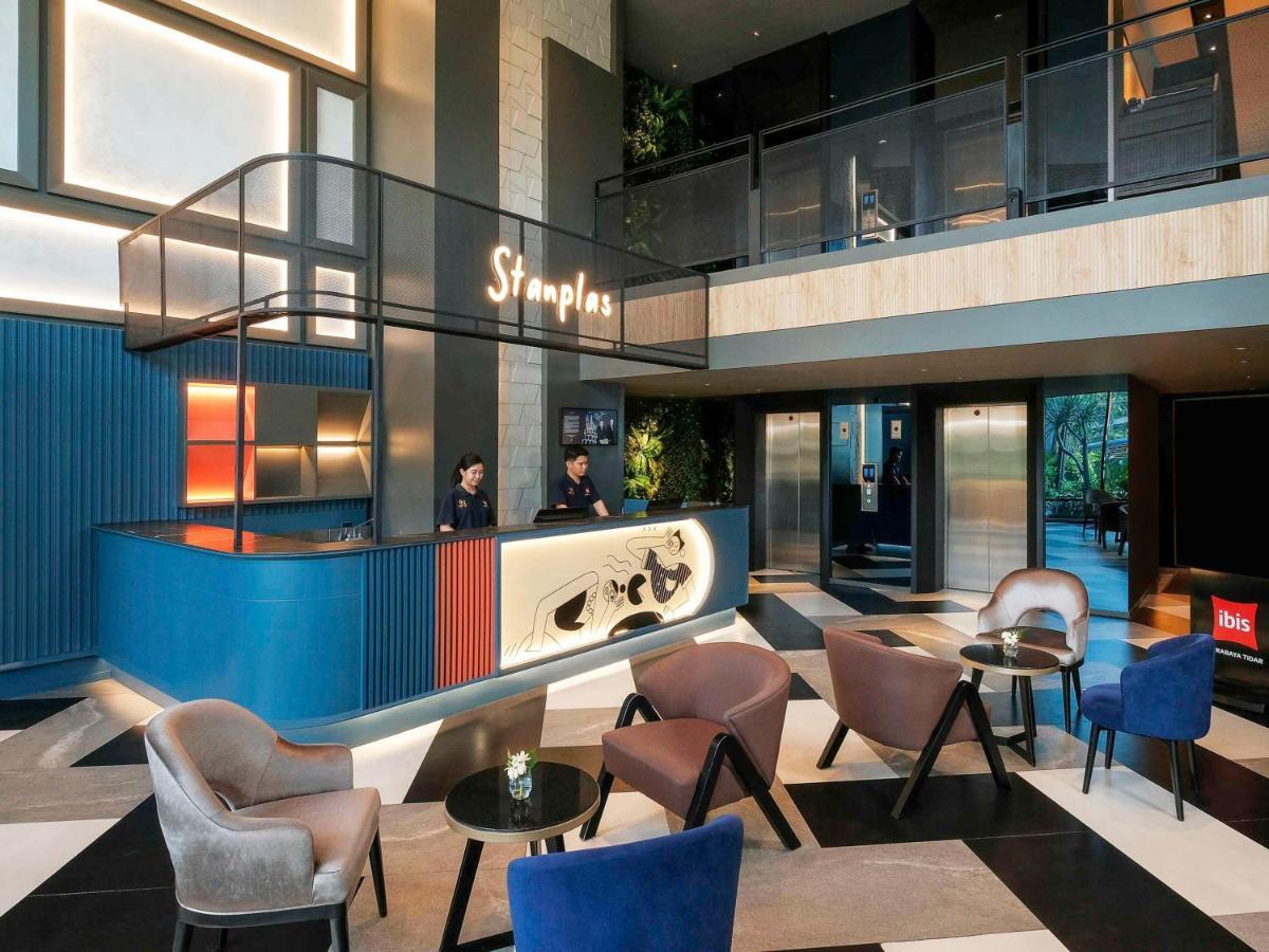 Ibis Surabaya Tidar Hotel Exterior photo