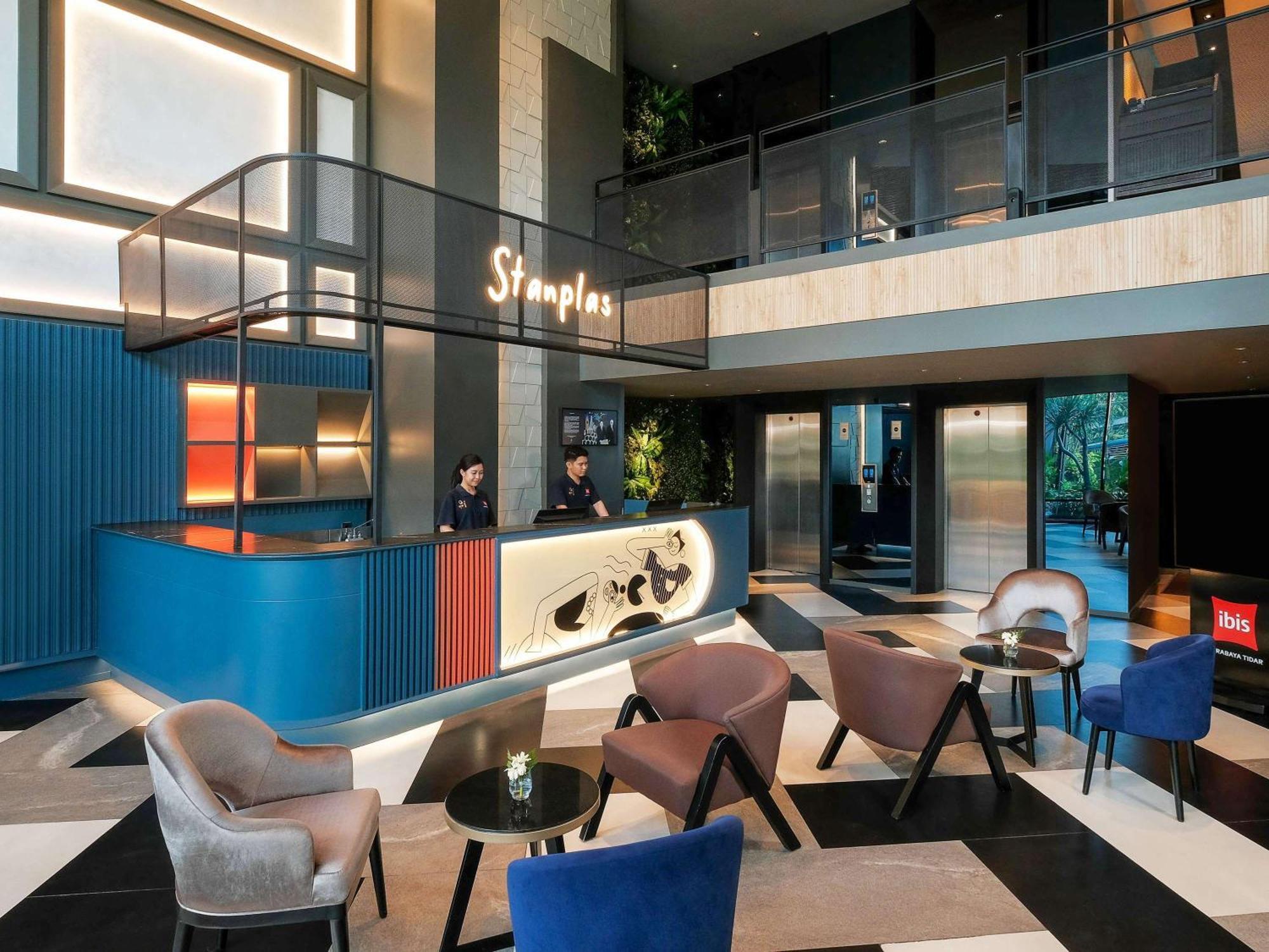 Ibis Surabaya Tidar Hotel Exterior photo